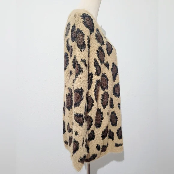 Altar’d State Leopard Print Fuzzy Sweater Size S/M Tan Brown Oversized Soft Knit - Picture 5 of 13